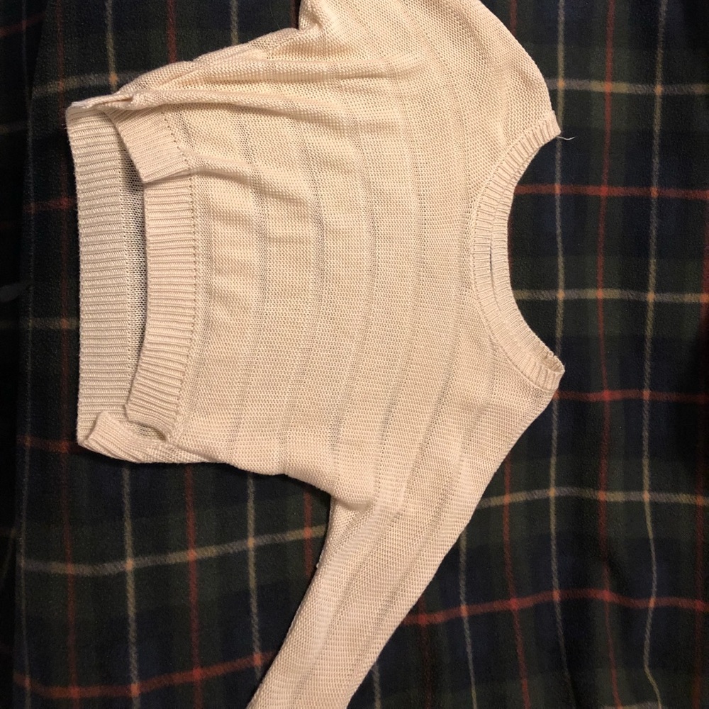 CROPPED CREAM SWEATER